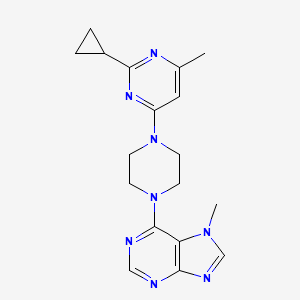 molecular formula C18H22N8 B12240306 6-[4-(2-cyclopropyl-6-methylpyrimidin-4-yl)piperazin-1-yl]-7-methyl-7H-purine 