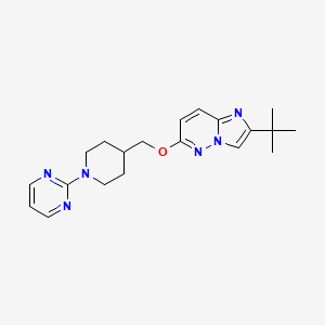 molecular formula C20H26N6O B12240774 2-{4-[({2-Tert-butylimidazo[1,2-b]pyridazin-6-yl}oxy)methyl]piperidin-1-yl}pyrimidine 