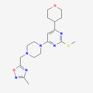 molecular formula C18H26N6O2S B12240881 4-{4-[(3-Methyl-1,2,4-oxadiazol-5-yl)methyl]piperazin-1-yl}-2-(methylsulfanyl)-6-(oxan-4-yl)pyrimidine 