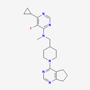 molecular formula C21H27FN6 B12241752 N-[(1-{5H,6H,7H-cyclopenta[d]pyrimidin-4-yl}piperidin-4-yl)methyl]-6-cyclopropyl-5-fluoro-N-methylpyrimidin-4-amine 