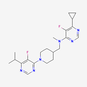 molecular formula C21H28F2N6 B12242014 6-cyclopropyl-5-fluoro-N-({1-[5-fluoro-6-(propan-2-yl)pyrimidin-4-yl]piperidin-4-yl}methyl)-N-methylpyrimidin-4-amine 