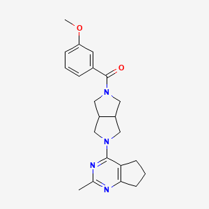 molecular formula C22H26N4O2 B12242771 2-(3-methoxybenzoyl)-5-{2-methyl-5H,6H,7H-cyclopenta[d]pyrimidin-4-yl}-octahydropyrrolo[3,4-c]pyrrole 