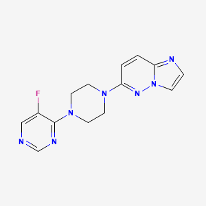 5-Fluoro-4-(4-{imidazo[1,2-b]pyridazin-6-yl}piperazin-1-yl)pyrimidine