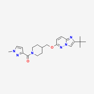 molecular formula C21H28N6O2 B12243299 4-[({2-tert-butylimidazo[1,2-b]pyridazin-6-yl}oxy)methyl]-1-(1-methyl-1H-pyrazole-3-carbonyl)piperidine 