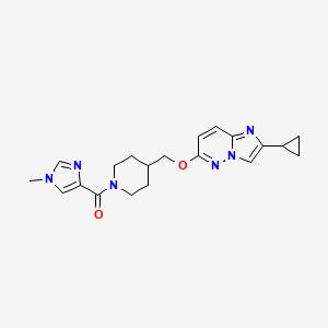 molecular formula C20H24N6O2 B12243744 4-[({2-cyclopropylimidazo[1,2-b]pyridazin-6-yl}oxy)methyl]-1-(1-methyl-1H-imidazole-4-carbonyl)piperidine 