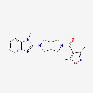 2-[5-(3,5-dimethyl-1,2-oxazole-4-carbonyl)-octahydropyrrolo[3,4-c]pyrrol-2-yl]-1-methyl-1H-1,3-benzodiazole