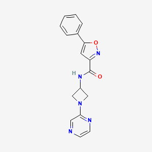 molecular formula C17H15N5O2 B12244599 5-phenyl-N-[1-(pyrazin-2-yl)azetidin-3-yl]-1,2-oxazole-3-carboxamide 