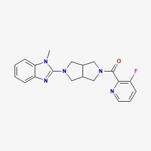 molecular formula C20H20FN5O B12244738 2-[5-(3-fluoropyridine-2-carbonyl)-octahydropyrrolo[3,4-c]pyrrol-2-yl]-1-methyl-1H-1,3-benzodiazole 