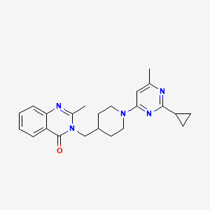 molecular formula C23H27N5O B12244879 3-{[1-(2-Cyclopropyl-6-methylpyrimidin-4-yl)piperidin-4-yl]methyl}-2-methyl-3,4-dihydroquinazolin-4-one 