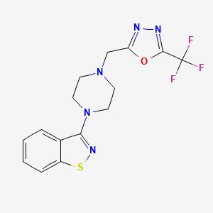 3-(4-{[5-(Trifluoromethyl)-1,3,4-oxadiazol-2-yl]methyl}piperazin-1-yl)-1,2-benzothiazole