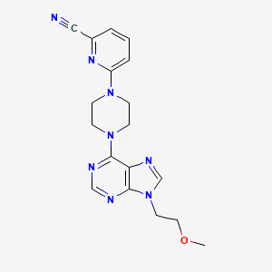 molecular formula C18H20N8O B12245523 6-{4-[9-(2-methoxyethyl)-9H-purin-6-yl]piperazin-1-yl}pyridine-2-carbonitrile 