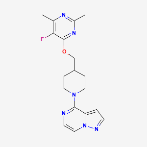 molecular formula C18H21FN6O B12245701 5-Fluoro-2,4-dimethyl-6-[(1-{pyrazolo[1,5-a]pyrazin-4-yl}piperidin-4-yl)methoxy]pyrimidine 