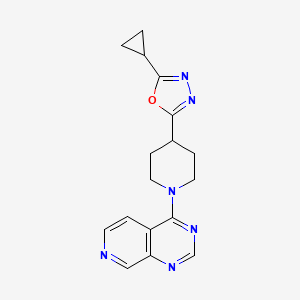 molecular formula C17H18N6O B12245787 4-(5-Cyclopropyl-1,3,4-oxadiazol-2-yl)-1-{pyrido[3,4-d]pyrimidin-4-yl}piperidine 