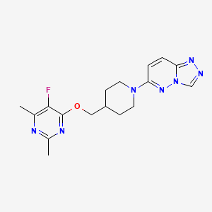 molecular formula C17H20FN7O B12245876 5-Fluoro-2,4-dimethyl-6-[(1-{[1,2,4]triazolo[4,3-b]pyridazin-6-yl}piperidin-4-yl)methoxy]pyrimidine 