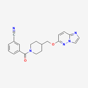 molecular formula C20H19N5O2 B12245944 3-[4-({Imidazo[1,2-b]pyridazin-6-yloxy}methyl)piperidine-1-carbonyl]benzonitrile 