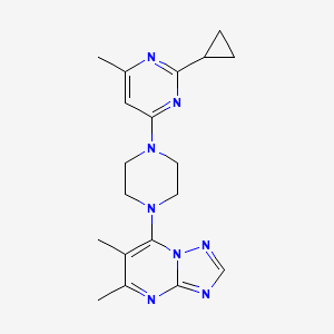 2-Cyclopropyl-4-(4-{5,6-dimethyl-[1,2,4]triazolo[1,5-a]pyrimidin-7-yl}piperazin-1-yl)-6-methylpyrimidine