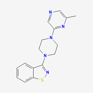 molecular formula C16H17N5S B12246490 3-[4-(6-Methylpyrazin-2-yl)piperazin-1-yl]-1,2-benzothiazole 