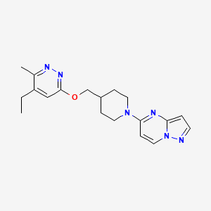 4-Ethyl-3-methyl-6-[(1-{pyrazolo[1,5-a]pyrimidin-5-yl}piperidin-4-yl)methoxy]pyridazine