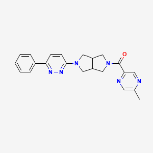 molecular formula C22H22N6O B12246621 3-[5-(5-Methylpyrazine-2-carbonyl)-octahydropyrrolo[3,4-c]pyrrol-2-yl]-6-phenylpyridazine 