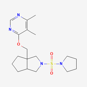 molecular formula C18H28N4O3S B12246753 4,5-Dimethyl-6-{[2-(pyrrolidine-1-sulfonyl)-octahydrocyclopenta[c]pyrrol-3a-yl]methoxy}pyrimidine 