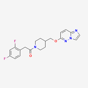 2-(2,4-Difluorophenyl)-1-[4-({imidazo[1,2-b]pyridazin-6-yloxy}methyl)piperidin-1-yl]ethan-1-one