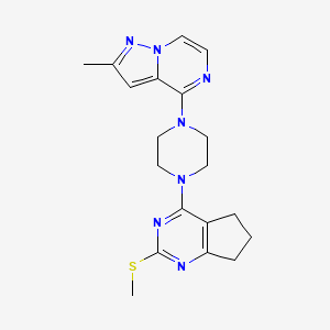 molecular formula C19H23N7S B12246911 1-{2-methylpyrazolo[1,5-a]pyrazin-4-yl}-4-[2-(methylsulfanyl)-5H,6H,7H-cyclopenta[d]pyrimidin-4-yl]piperazine 