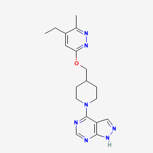 4-ethyl-3-methyl-6-[(1-{1H-pyrazolo[3,4-d]pyrimidin-4-yl}piperidin-4-yl)methoxy]pyridazine