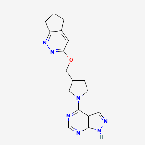 3-({5H,6H,7H-cyclopenta[c]pyridazin-3-yloxy}methyl)-1-{1H-pyrazolo[3,4-d]pyrimidin-4-yl}pyrrolidine