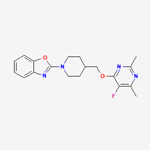 2-(4-{[(5-Fluoro-2,6-dimethylpyrimidin-4-yl)oxy]methyl}piperidin-1-yl)-1,3-benzoxazole