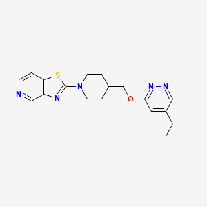 4-Ethyl-3-methyl-6-[(1-{[1,3]thiazolo[4,5-c]pyridin-2-yl}piperidin-4-yl)methoxy]pyridazine