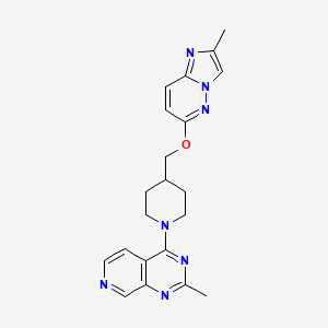 4-[({2-Methylimidazo[1,2-b]pyridazin-6-yl}oxy)methyl]-1-{2-methylpyrido[3,4-d]pyrimidin-4-yl}piperidine