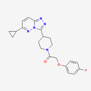 1-(4-{6-Cyclopropyl-[1,2,4]triazolo[4,3-b]pyridazin-3-yl}piperidin-1-yl)-2-(4-fluorophenoxy)ethan-1-one