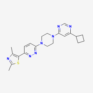 molecular formula C21H25N7S B12249368 4-Cyclobutyl-6-{4-[6-(2,4-dimethyl-1,3-thiazol-5-yl)pyridazin-3-yl]piperazin-1-yl}pyrimidine 