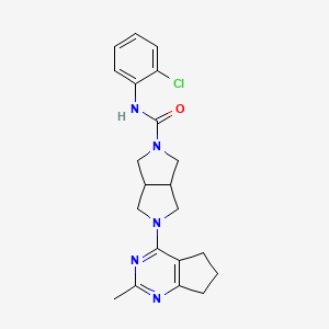 molecular formula C21H24ClN5O B12249526 N-(2-chlorophenyl)-5-{2-methyl-5H,6H,7H-cyclopenta[d]pyrimidin-4-yl}-octahydropyrrolo[3,4-c]pyrrole-2-carboxamide 