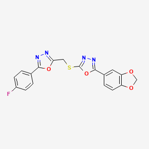 molecular formula C18H11FN4O4S B1225491 2-(1,3-Benzodioxol-5-yl)-5-[[5-(4-fluorophenyl)-1,3,4-oxadiazol-2-yl]methylthio]-1,3,4-oxadiazole 