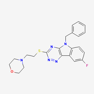 molecular formula C22H22FN5OS B1226329 4-[2-[[8-氟-5-(苯甲基)-[1,2,4]三嗪并[5,6-b]吲哚-3-基]硫代]乙基]吗啉 