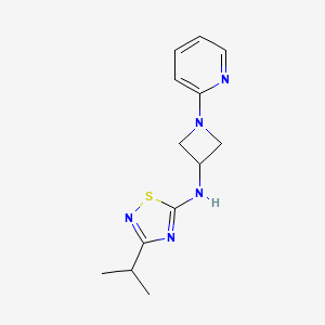 molecular formula C13H17N5S B12264167 3-(propan-2-yl)-N-[1-(pyridin-2-yl)azetidin-3-yl]-1,2,4-thiadiazol-5-amine 