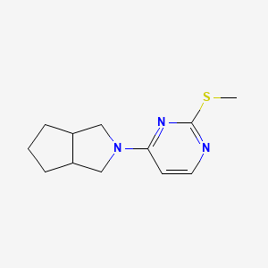 molecular formula C12H17N3S B12264320 2-(Methylsulfanyl)-4-{octahydrocyclopenta[c]pyrrol-2-yl}pyrimidine 