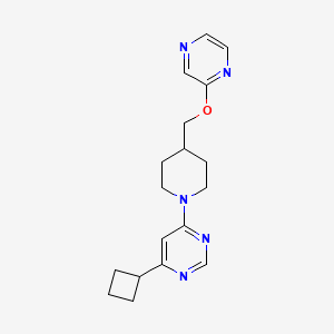 molecular formula C18H23N5O B12265752 4-Cyclobutyl-6-{4-[(pyrazin-2-yloxy)methyl]piperidin-1-yl}pyrimidine 