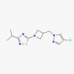 5-{3-[(4-chloro-1H-pyrazol-1-yl)methyl]azetidin-1-yl}-3-(propan-2-yl)-1,2,4-thiadiazole