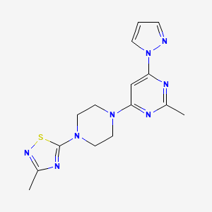 molecular formula C15H18N8S B12266943 2-methyl-4-[4-(3-methyl-1,2,4-thiadiazol-5-yl)piperazin-1-yl]-6-(1H-pyrazol-1-yl)pyrimidine 