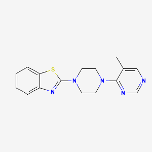 molecular formula C16H17N5S B12267304 2-[4-(5-Methylpyrimidin-4-yl)piperazin-1-yl]-1,3-benzothiazole 