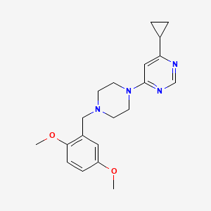 4-Cyclopropyl-6-{4-[(2,5-dimethoxyphenyl)methyl]piperazin-1-yl}pyrimidine