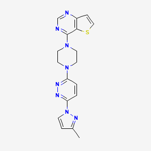 molecular formula C18H18N8S B12267812 3-(3-methyl-1H-pyrazol-1-yl)-6-(4-{thieno[3,2-d]pyrimidin-4-yl}piperazin-1-yl)pyridazine 