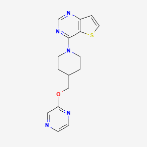 2-[(1-{Thieno[3,2-d]pyrimidin-4-yl}piperidin-4-yl)methoxy]pyrazine