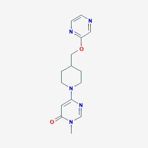 molecular formula C15H19N5O2 B12269650 3-Methyl-6-{4-[(pyrazin-2-yloxy)methyl]piperidin-1-yl}-3,4-dihydropyrimidin-4-one 