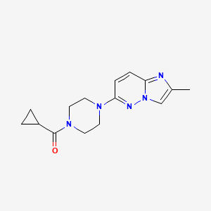 molecular formula C15H19N5O B12270578 1-Cyclopropanecarbonyl-4-{2-methylimidazo[1,2-b]pyridazin-6-yl}piperazine 