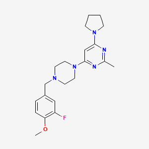 molecular formula C21H28FN5O B12270918 4-{4-[(3-Fluoro-4-methoxyphenyl)methyl]piperazin-1-yl}-2-methyl-6-(pyrrolidin-1-yl)pyrimidine 