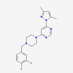 molecular formula C20H22F2N6 B12275320 4-{4-[(3,4-difluorophenyl)methyl]piperazin-1-yl}-6-(3,5-dimethyl-1H-pyrazol-1-yl)pyrimidine 