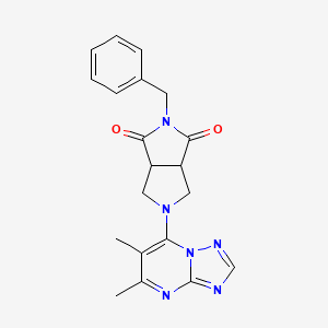 molecular formula C20H20N6O2 B12279076 2-Benzyl-5-{5,6-dimethyl-[1,2,4]triazolo[1,5-a]pyrimidin-7-yl}-octahydropyrrolo[3,4-c]pyrrole-1,3-dione 